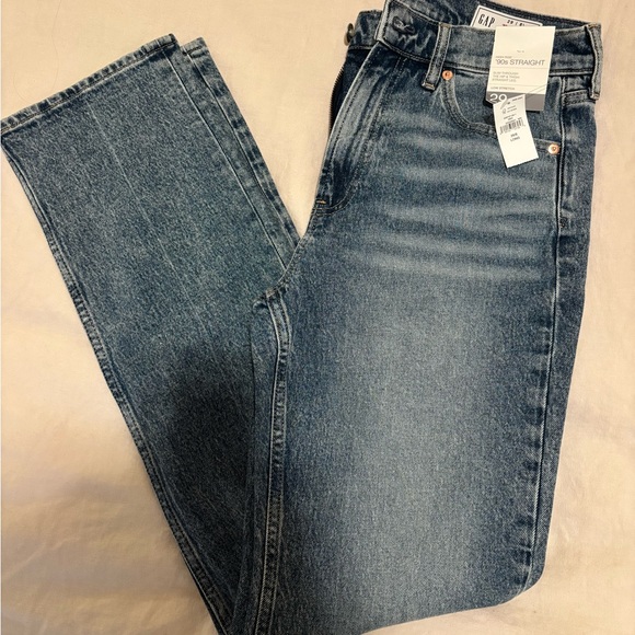 GAP Women's 90s high rise Straight Leg Blue Jeans NWT - Picture 3 of 5